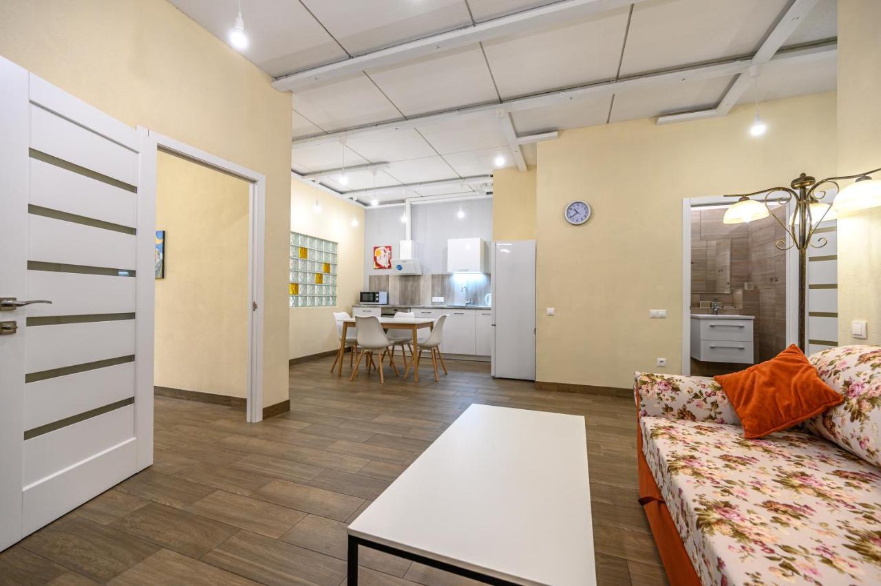 Gagarin Plaza 63 Apartment Odesa Exterior photo